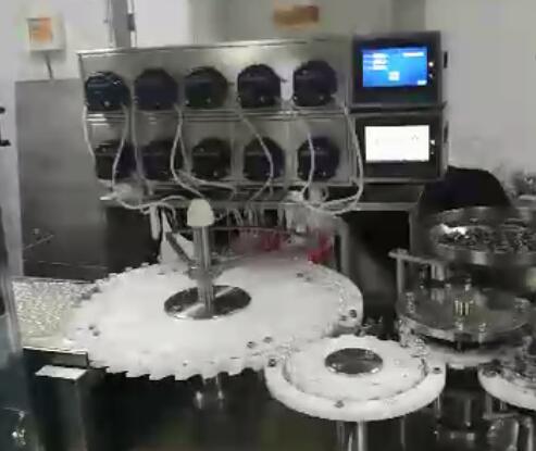 How does a peristaltic pump filler work